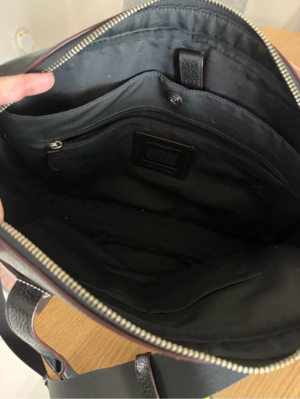 Coach Men's/unisex Hamilton Black Pebbled Leather Laptop Bag Crossbody